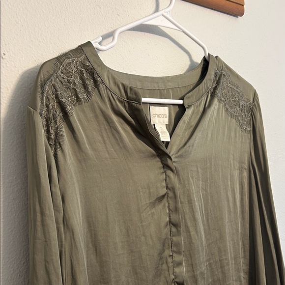 NWT Chico's Olive Tunic with Lace Hem Size 12 - Picture 5 of 7